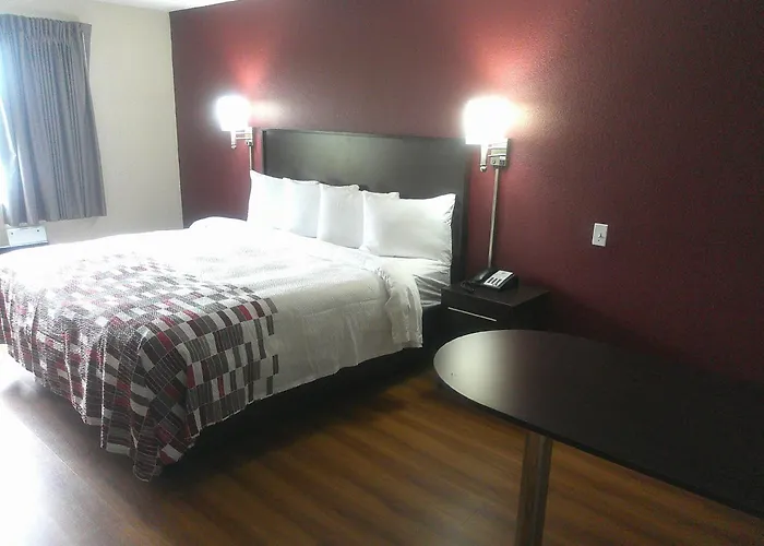 Red Roof Motel 2*