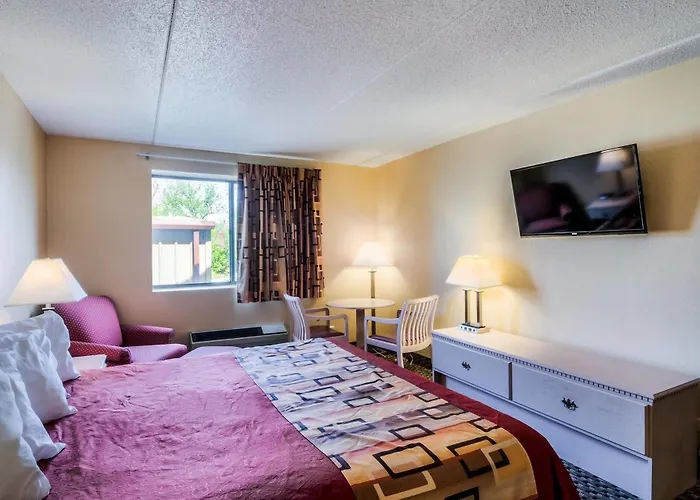 Red Roof Motel 2*